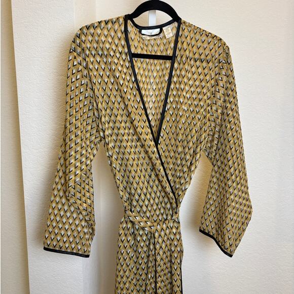 The Lingerie Collection Womens Gold Black Wrap Long Geometric Robe Size Medium - Picture 2 of 4